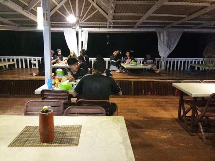 Long Beach Garden Kampung Kuala Besut Ngoại thất bức ảnh