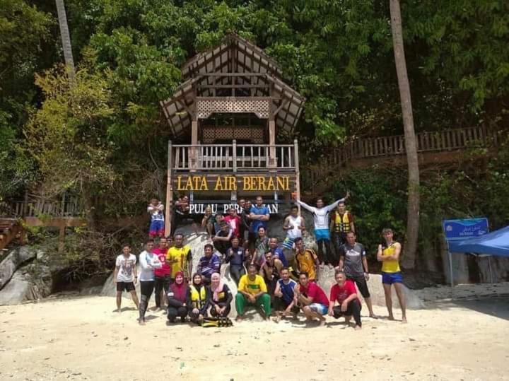 Long Beach Garden Kampung Kuala Besut Ngoại thất bức ảnh